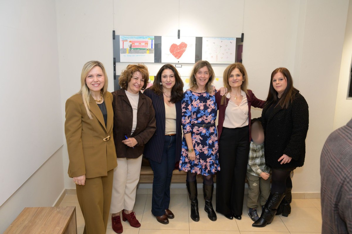 «Έχεις τα χρώματα, έχεις τα πινέλα»: Όλα όσα ζήσαμε στα εγκαίνια της ομαδικής έκθεσης του Μουσείου Νίκου Καζαντζάκη