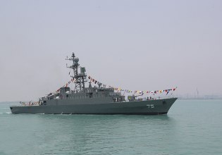 Ιρανικό πολεμικό πλοίο χτυπήθηκε «από ξένο υποβρύχιο» ανοικτά της Σρι Λάνκα – Τουλάχιστον 100 αγνοούμενοι