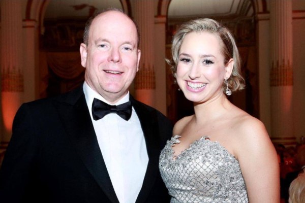 Η Αμερικανίδα κόρη του πρίγκιπα Αλβέρτου – Αυτός την αναγνώρισε στα 14, αυτή έβαλε τους όρους της