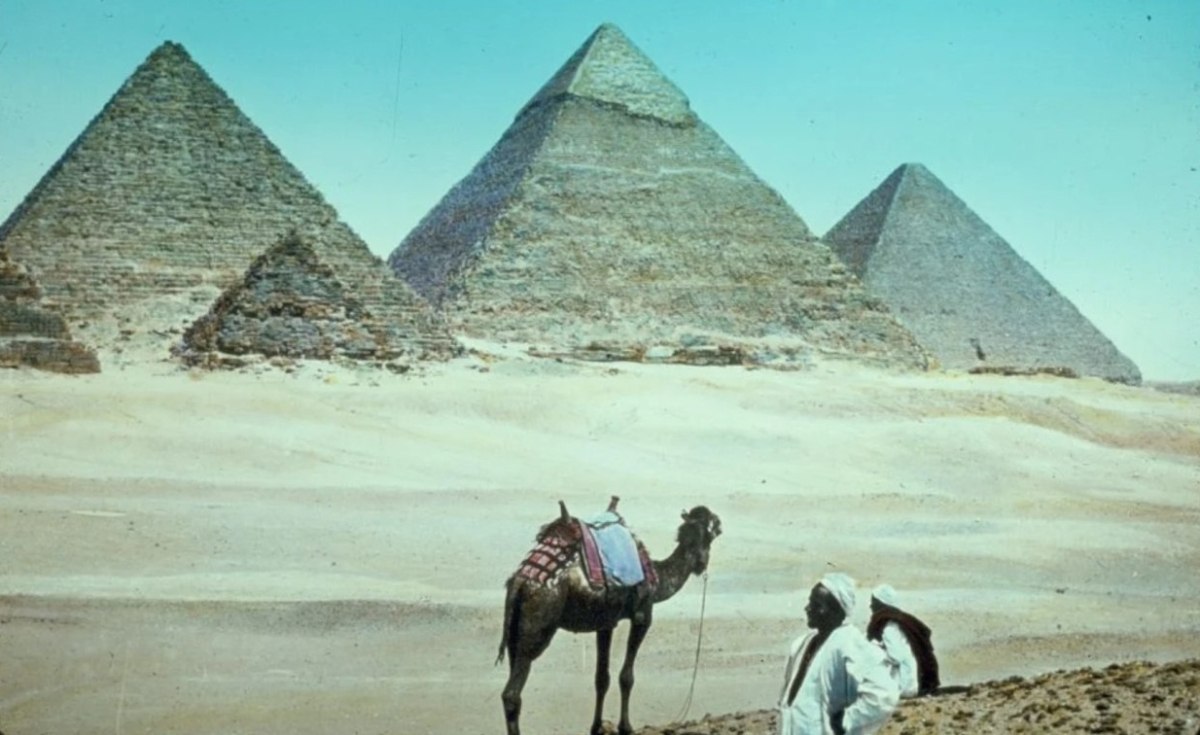 Μήπως τελικά οι εξωγήινοι διαμόρφωσαν τους αρχαίους πολιτισμούς; Κάποιοι πιστεύουν στο κοσμικό δράμα