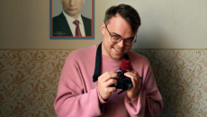 Η Ρωσία απαγόρευσε την προβολή του βραβευμένου με Όσκαρ ντοκιμαντέρ «Mr Nobody Against Putin»