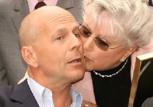 Η 90χρονη μητέρα του Μπρους Γουίλις κόντρα στον χρόνο – Εθελόντρια στο Αστυνομικό Τμήμα του LA