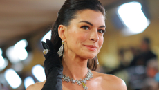 Η Αν Χάθαγουεϊ, τα 43 έτη και το άγχος της σωματικής δυσμορφίας