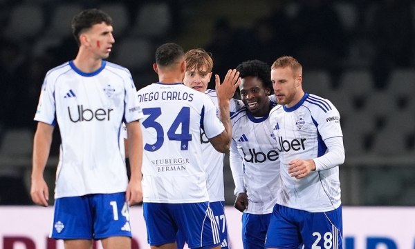 Κάλιαρι – Κόμο 1-2: Τρίποντο τετράδας και… Champions League για την ομάδα του Δουβίκα