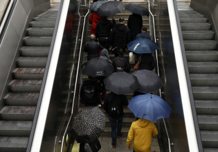 Άστατος ο καιρός την Κυριακή – Πού θα σημειωθούν βροχές, καταιγίδες και χιόνια – Νέα επιδείνωση από Τρίτη