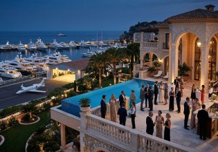 Πώς δημιουργήθηκε ο κόσμος που εκμεταλλεύτηκε ο Έπσταϊν – Πίσω από τα «πυροτεχνήματα» του σκανδάλου