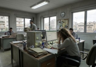 Τα εργασιακά βάσανα της νέας γενιάς – Οι υπηρέτες πολλών αφεντάδων του 21ου αιώνα