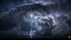 Σημαντική επιδείνωση του καιρού την Πρωταπριλιά: Έρχεται ισχυρό βαρομετρικό χαμηλό