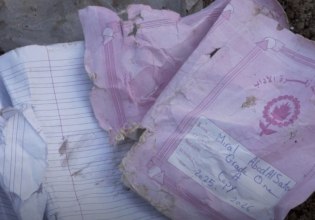 «Πρώτη τάξη, 2025/26» – To ροζ τετράδιο ενός κοριτσιού από τον Λίβανο που σκοτώθηκε σε ισραηλινούς βομβαρδισμούς