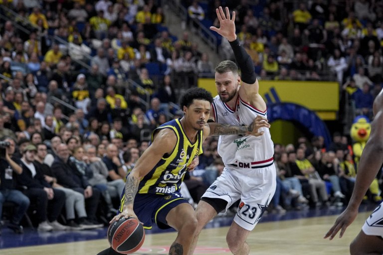 Φενέρμπαχτσε – Αρμάνι Μιλάνο 79-75: Δυσκολεύτηκε, αλλά πήρε τη νίκη