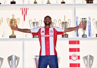 Ελ Κααμπί: «Είμαι πολύ χαρούμενος για την ανανέωσή μου με τον Ολυμπιακό» (vid)