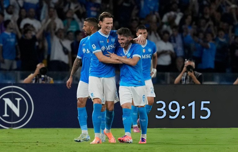 Νάπολι – Λέτσε 2-1: Τρίποντο με ανατροπή για τους Παρτενοπέι