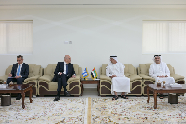 Η επίσκεψη Δένδια στα Ηνωμένα Αραβικά Εμιράτα και η ρήτρα αμοιβαίας αμυντικής συνδρομής