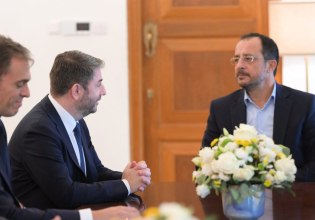 Επικοινωνία Ανδρουλάκη – Χριστοδουλίδη  για τη Μέση Ανατολή – «Η διπλωματία ο μόνος δρόμος»