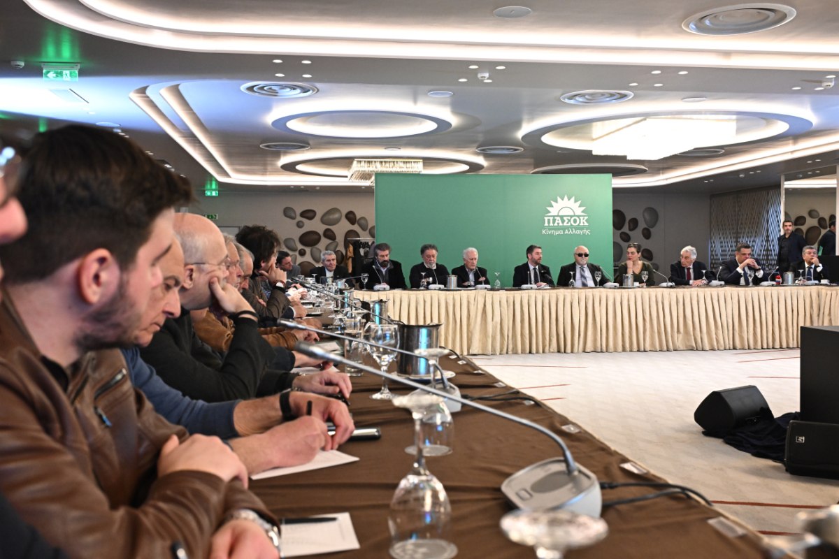 Ανδρουλάκης: Το ΠΑΣΟΚ θα δώσει ενωμένο τη μάχη της πολιτικής αλλαγής απέναντι στη ΝΔ του Μητσοτάκη