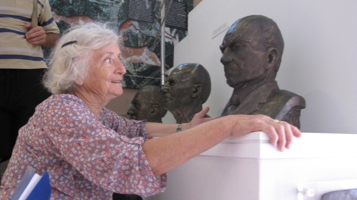 Το Μουσείο Νίκου Καζαντζάκη αποχαιρετά τη σπουδαία γλύπτρια Ασπασία Παπαδοπεράκη