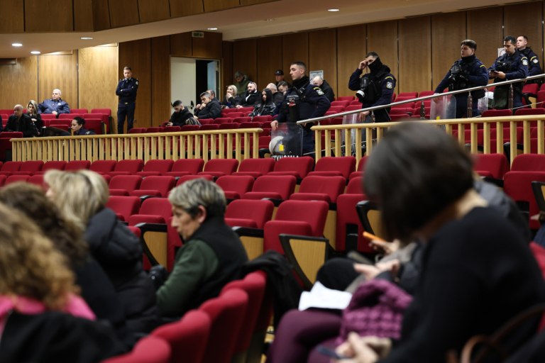 Χρυσή Αυγή: Να μην αναγνωριστούν ελαφρυντικά – Η πρόταση της εισαγγελέως