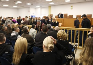 ΣΥΡΙΖΑ για το αλαλούμ στη δίκη των Τεμπών: Λίγη ντροπή, κ. Φλωρίδη