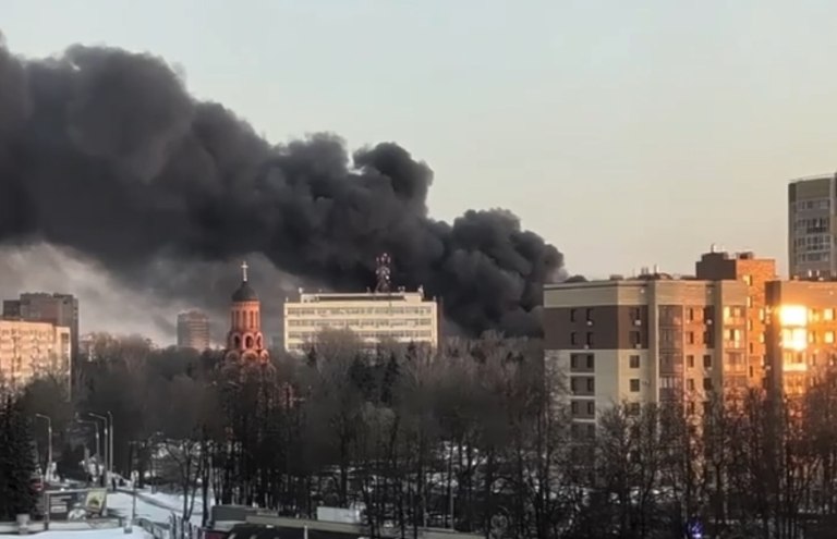 Ρωσία: Ο Ζελένσκι ανακοινώνει στρατιωτικό πλήγμα σε σημαντικό εργοστάσιο πυραύλων στην περιοχή Μπριάνσκ