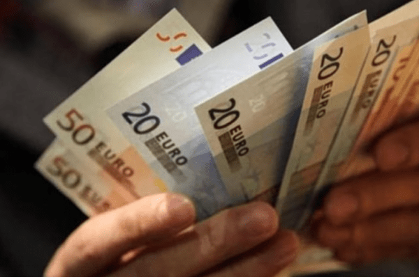 Ναι στην αύξηση του κατώτατου μισθού αλλά με στήριξη των επιχειρήσεων