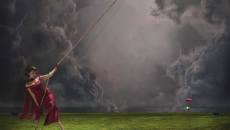 Το νέο άλμπουμ Raye ξαναδίνει ψυχή στην ποπ