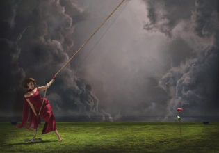 Το νέο άλμπουμ Raye ξαναδίνει ψυχή στην ποπ