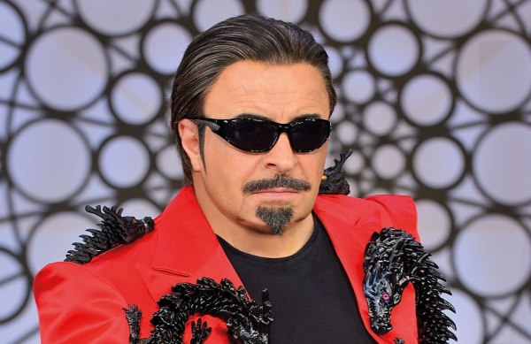 Markos by Night: Πρεμιέρα στο MEGA με το απολαυστικό «Notis Η ΕΠΙΣΤΡΟΦΗ»