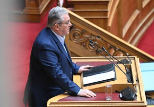 Κουτσούμπας για τις συμβάσεις με Chevron: Βάζετε τα κυριαρχικά δικαιώματα της χώρας στο ΝΑΤΟϊκό παζάρι