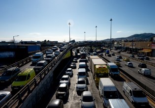 Κίνηση: Καθυστερήσεις σε Κηφισό, Κηφισίας και Μεσογείων – Πού αλλού υπάρχουν προβλήματα