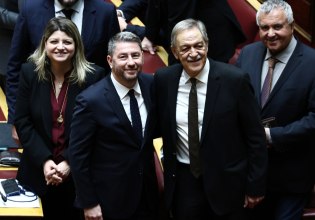 Με 255 ψήφους εκλέχθηκε αντιπρόεδρος της Βουλής ο Πάρις Κουκουλόπουλος