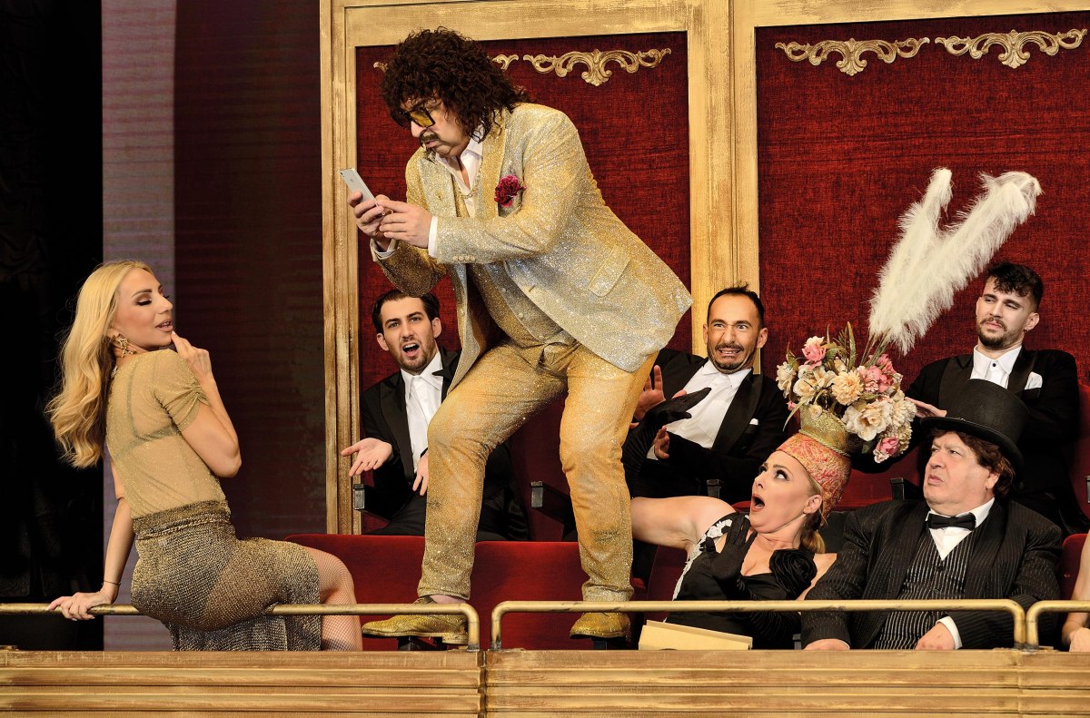 Markos by Night: Ο Μάρκος Σεφερλής επιστρέφει το Σάββατο στο MEGA