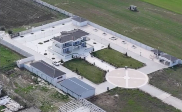 Λάρισα: Στη δημοσιότητα τα στοιχεία μελών της σπείρας που έκανε εκβιασμούς και απάτες με χρυσές λίρες