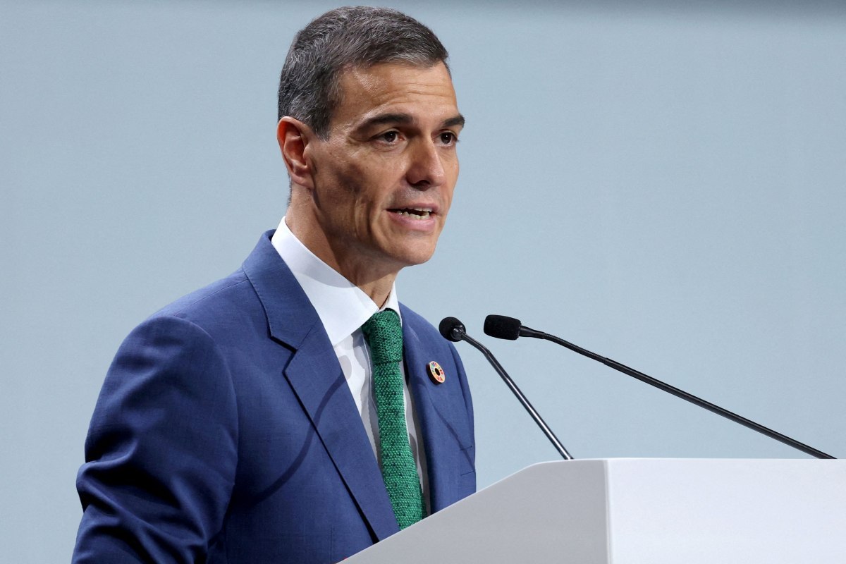 Δεξιοί και ακροκεντρώοι την πέφτουν στον Σάντσεθ την ώρα που η μισή Ε.Ε. έχει στρατιωτικές εμπορικές σχέσεις με την Τουρκία