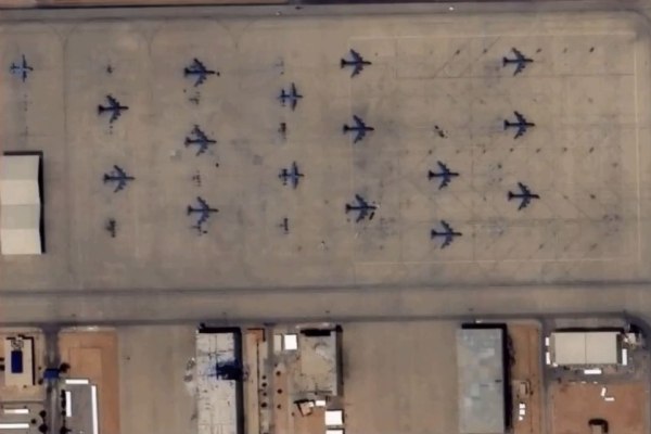 Επίθεση σε βάση των ΗΠΑ στη Σαουδική Αραβία – Καταστράφηκαν στρατιωτικά αεροσκάφη – Τραυματίστηκαν στρατιωτικοί