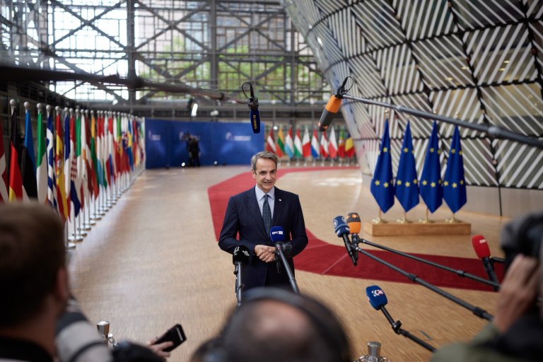 Μητσοτάκης: Ευρωπαϊκή απάντηση στην οικονομικές επιπτώσεις του πολέμου – Όχι σε νέα προσφυγική κρίση