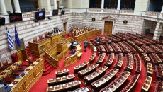Βουλή: Ανησυχία για τις εξελίξεις με Ιράν – Να διασφαλιστεί ότι η χώρα δεν θα εμπλακεί, λέει η αντιπολίτευση