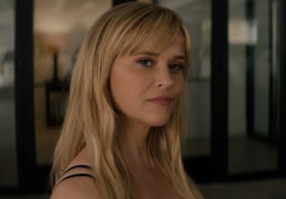 Πρέπει να γελάς κάθε μέρα που μπορείς: Η φιλοσοφία της Ρις Γουίδερσπουν για τα 50ά γενέθλιά της