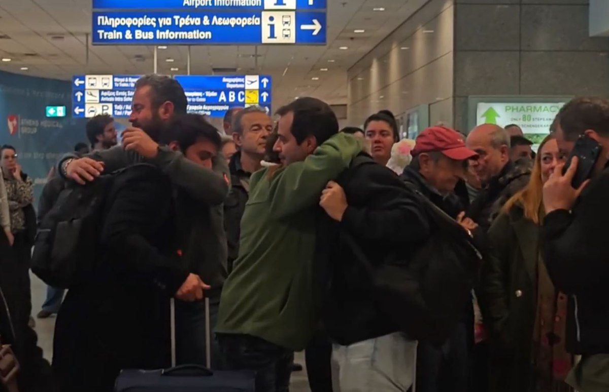 Πόλεμος στη Μέση Ανατολή: Εκατοντάδες Έλληνες επέστρεψαν με δύο πτήσεις από Ντόχα και Ντουμπάι