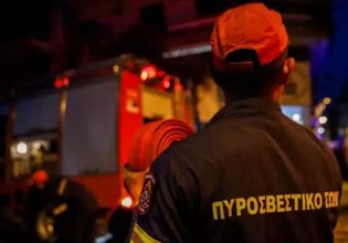 Άγιοι Ανάργυροι: Βίντεο-ντοκουμέντο από τον εμπρησμό στην καφετέρια