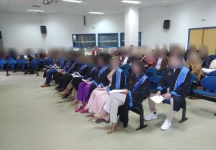 «Ο χώρος ήταν από πριν ακατάλληλος για αυτήν την δίκη» λέει ο Βαγγέλης Βλάχος – «Πού πήγαν τα 1,6 εκατ. ευρώ;»