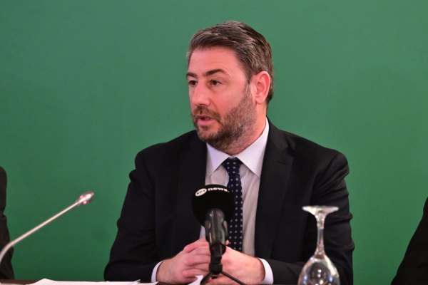 Ανδρουλάκης: Στα χέρια του η καθαρογραμμένη απόφαση για τις υποκλοπές – «Ντροπιαστική» η εικόνα από τη Λάρισα