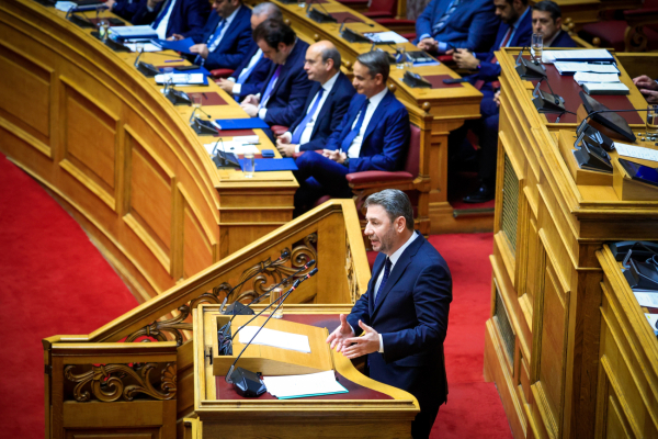 Υποκλοπές: Ο Μητσοτάκης κερδίζει χρόνο μετά τις απειλές Ντίλιαν και ο Ανδρουλάκης ετοιμάζει παρέμβαση στη Βουλή