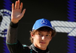 Απίθανος ο Αντονέλι στη Σανγκάη – Θρίαμβος με 1-2 για τη Μercedes (pics)