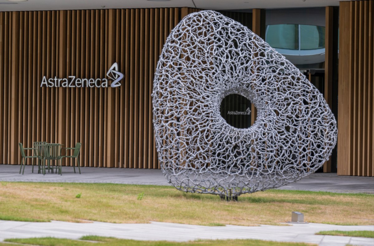 AstraZeneca: Ισχυρό ερευνητικό πρόγραμμα για 20 νέα φάρμακα ως το 2030