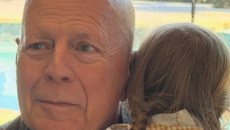 Η τρυφερή φωτογραφία του Μπρους Γουίλις αγκαλιά με την εγγονή του