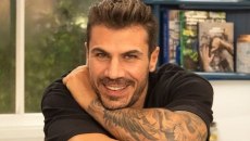 To challenge που κλήθηκε να κάνει ο Άκης Πετρετζίκης για τα 42α γενέθλιά του