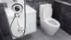 Καματερό: Συνελήφθη 53χρονος για παιδική πορνογραφία και κρυφή κάμερα σε γυναικείες τουαλέτες καταστήματος