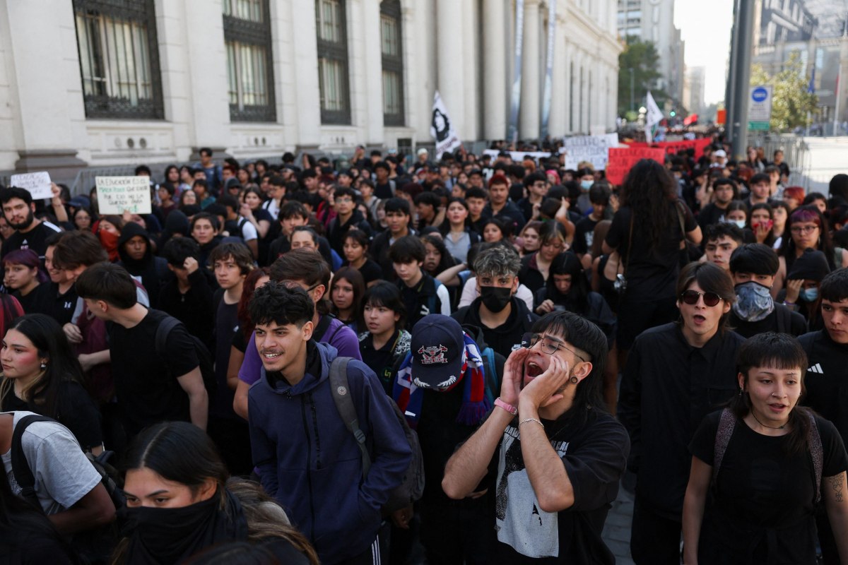 Διαδήλωση χιλιάδων μαθητών και φοιτητών στη Χιλή υπέρ της δωρεάν πρόσβαση στην ανώτατη εκπαίδευση