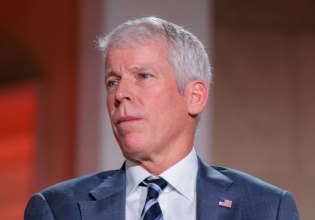 Ιράν: 172 εκατ. βαρέλια πετρελαίου από τα στρατηγικά τους αποθέματα αποδεσμεύουν οι ΗΠΑ