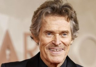 Γουίλεμ Νταφόε: Το μήνυμα του για την Παγκόσμια Ημέρα Θεάτρου 2026